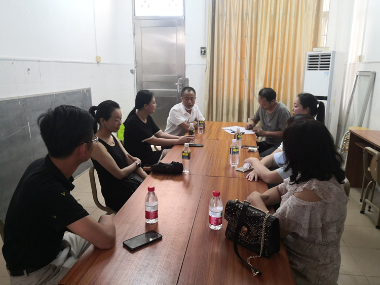 23、有广度有深度的家长委员会会议.jpg