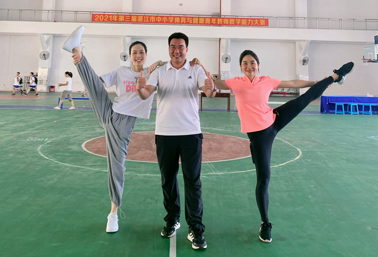 38.小学体育骆康娣老师赛场照片.jpg