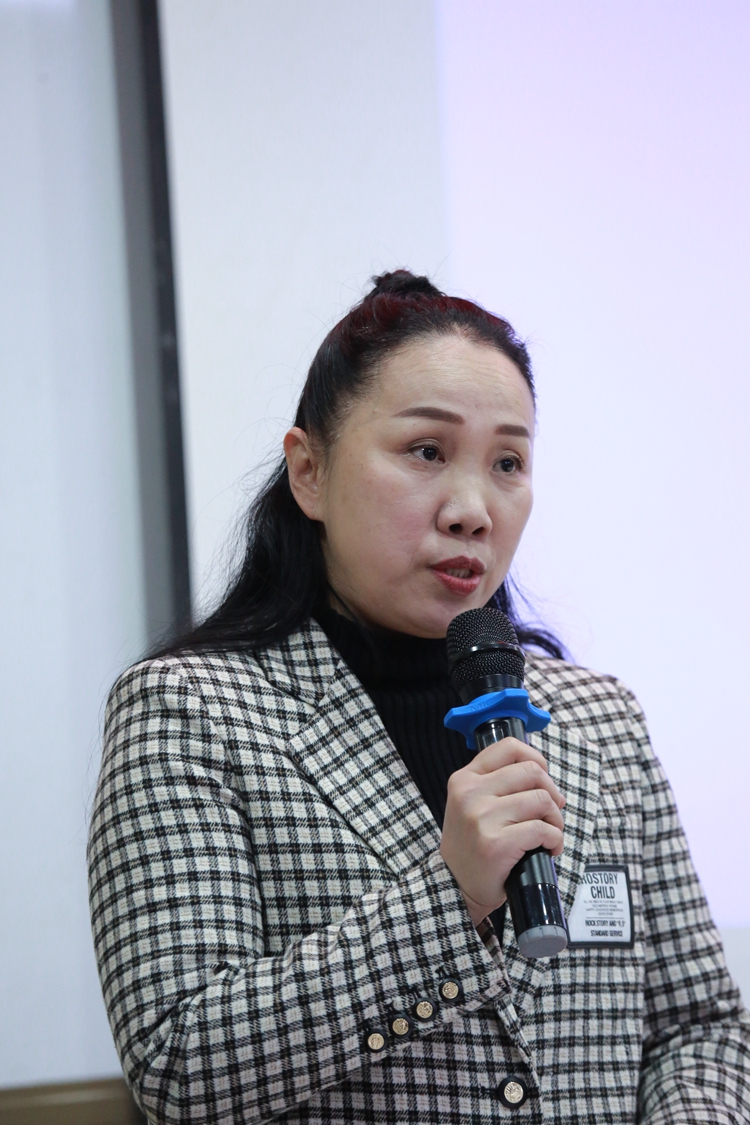 4家长代表李美慧女生分享.jpg