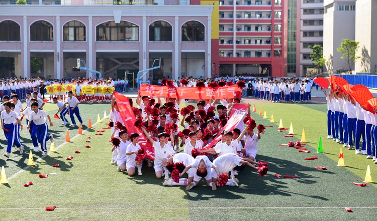 11.阳光自信的少年.JPG