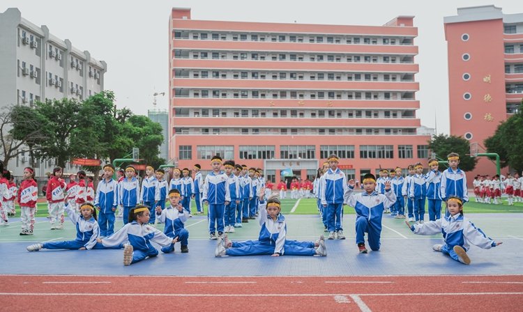 图片8冠绝一时.jpg