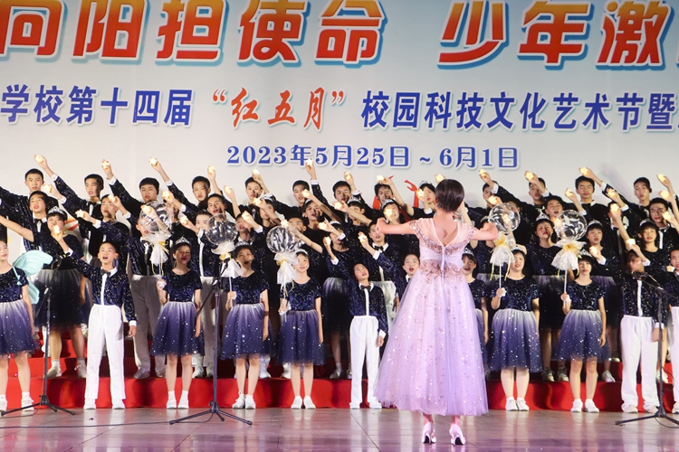 2.精彩演出.jpg