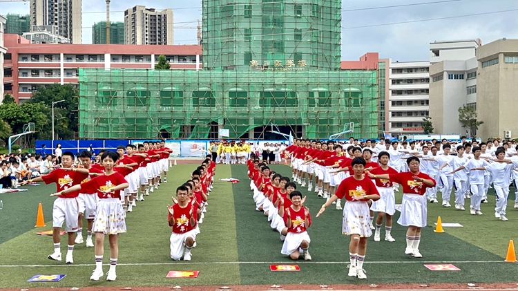 插图6  精神饱满，士气高昂.jpg