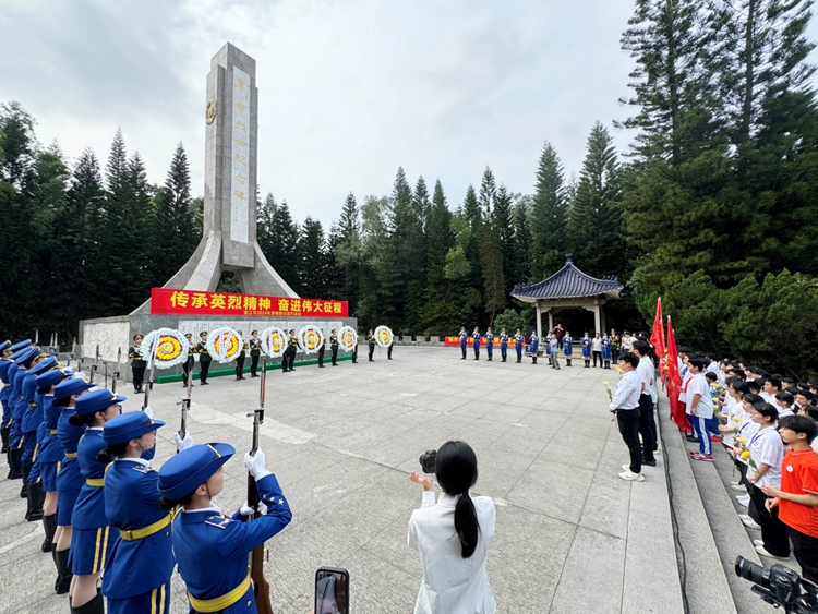 1711963905680033.jpg 8、大中小学生思政课一体化.jpg