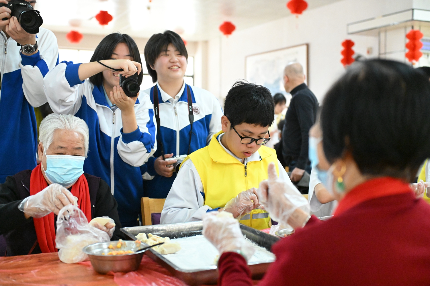 图10 定格活动美好的瞬间.JPG