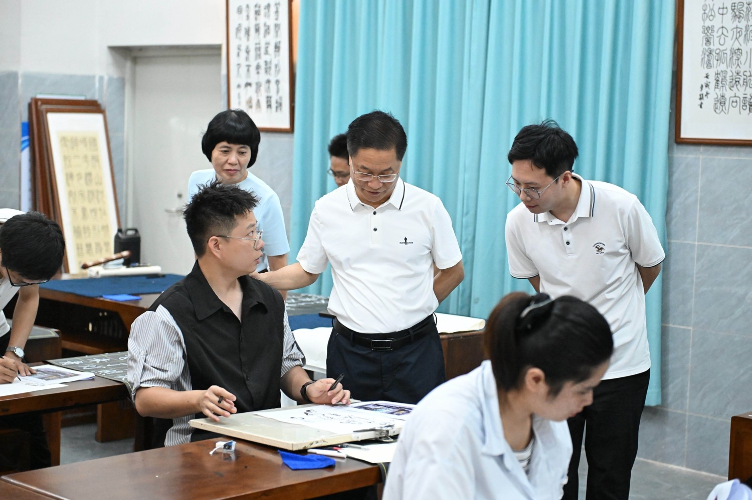 11.妙笔绘丹青,翰墨映华彩.jpg