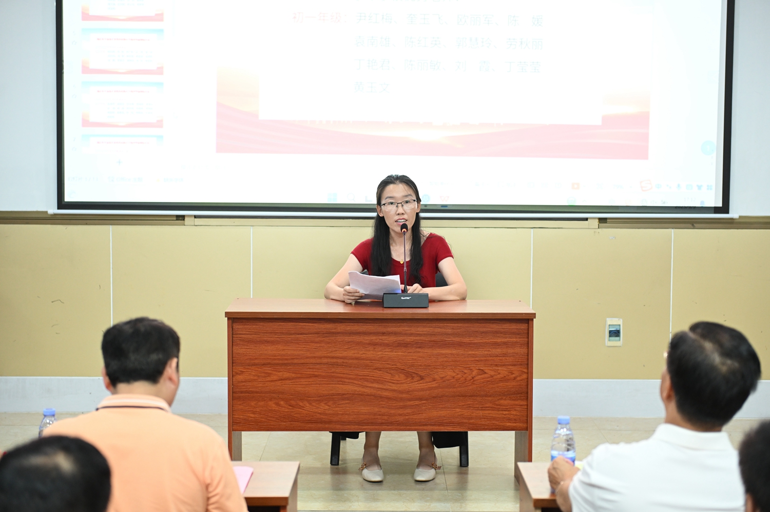 图13：优秀教师代表王颖老师发言.JPG