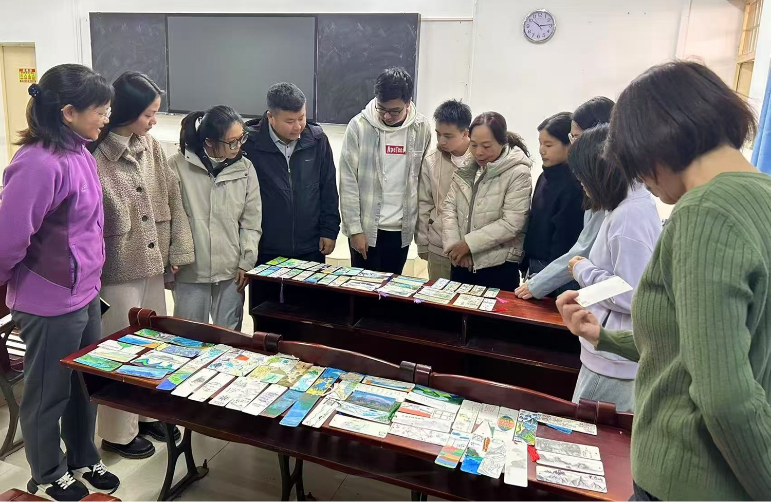 图2 评选优秀书签作品.jpg