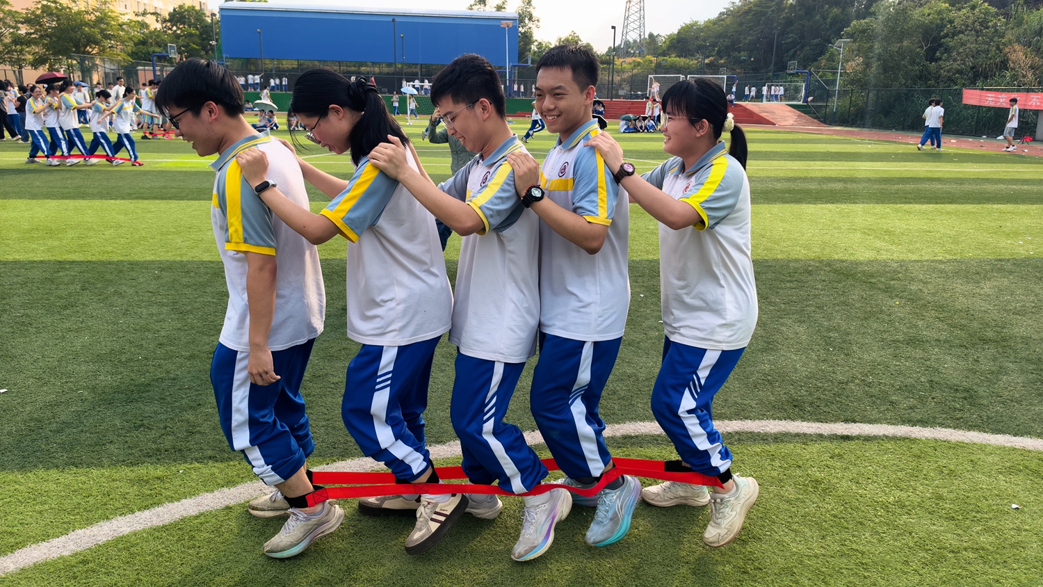 1779087550261335.jpg 图六:减压活动4.jpg