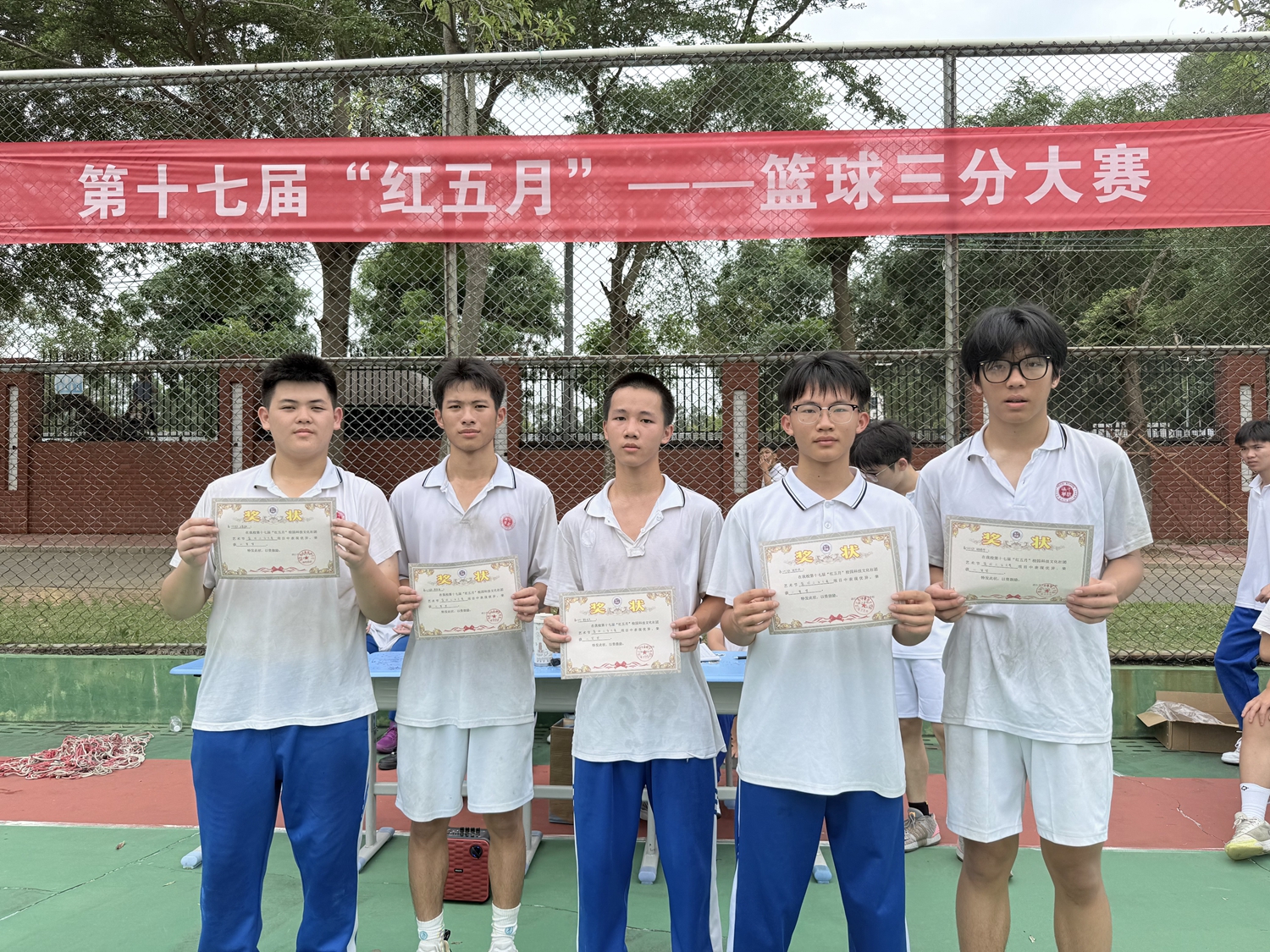 1779253691964802.jpg 图15获奖同学合影留念.jpg