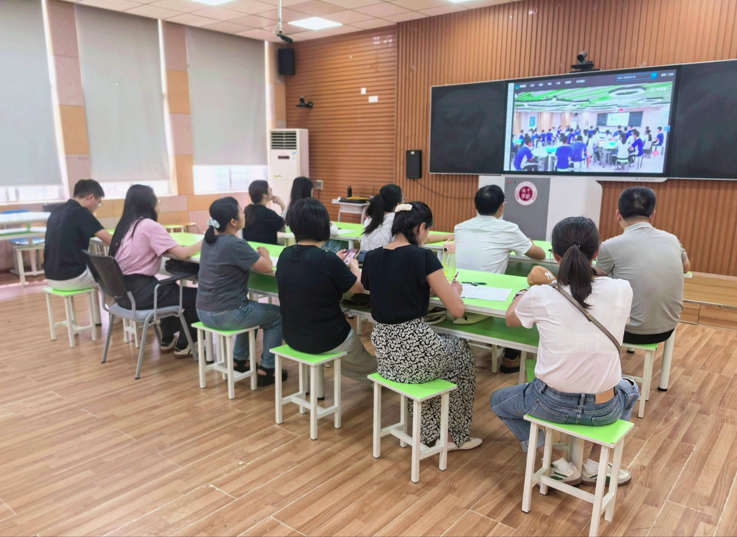 图4：教师潜心观研，聚力精进教学.jpg