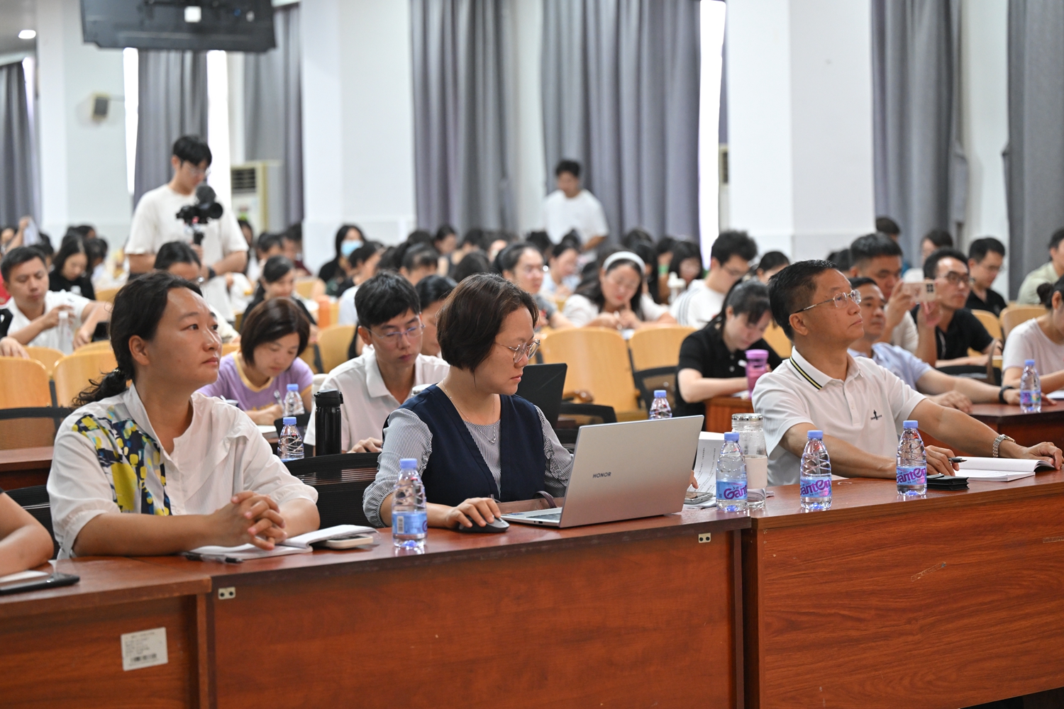 图1.JPG